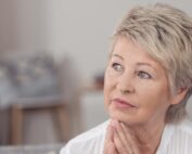 How to find the best cataract surgeon